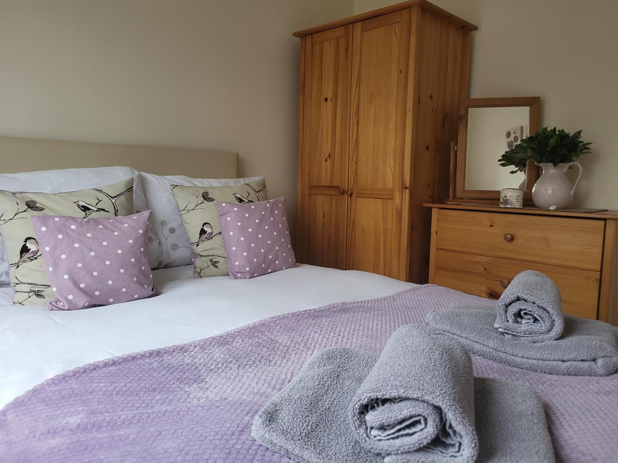 Villa Grayz Townhouse - Free Onsite Parking For 2 Cars Lincoln Exterior foto